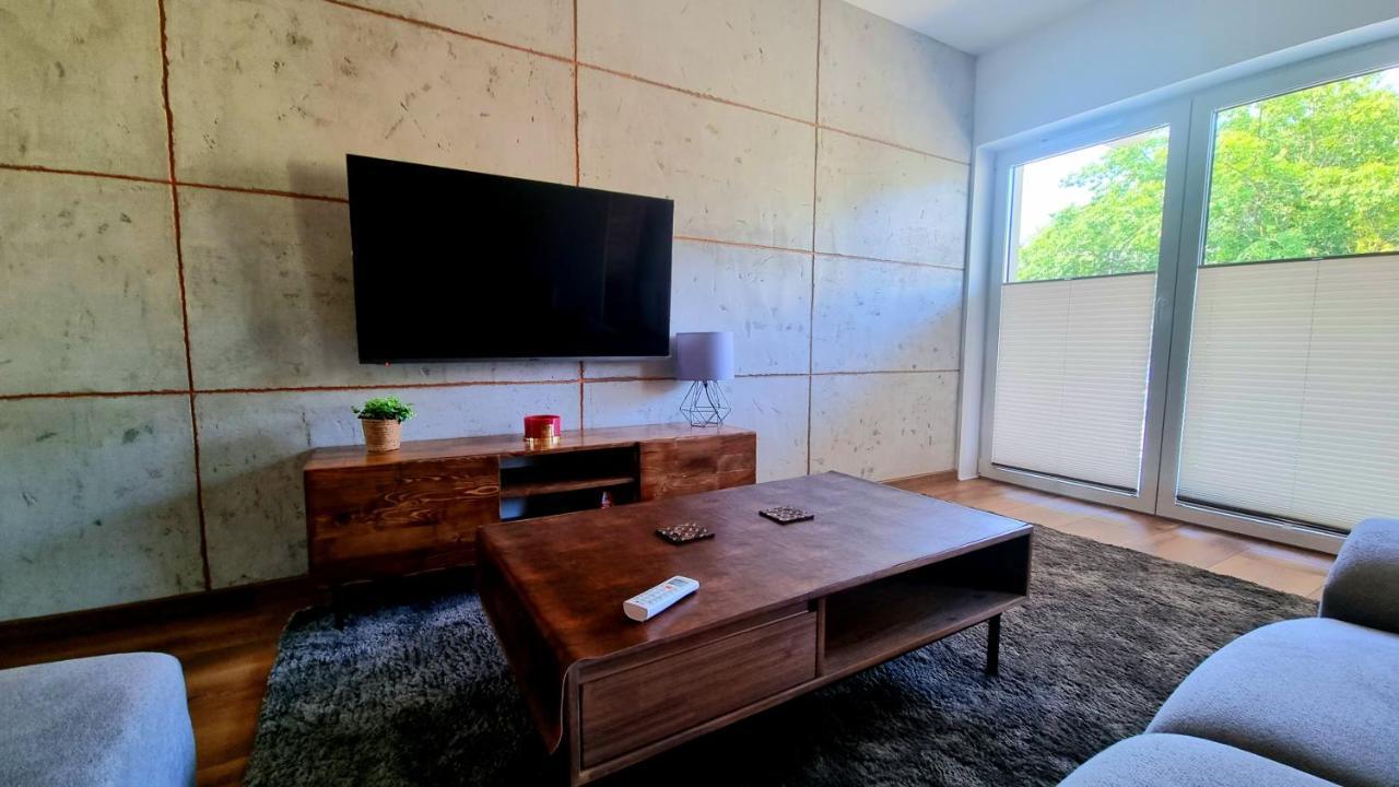 ウストカApartament 11 Listopadaアパートメント エクステリア 写真