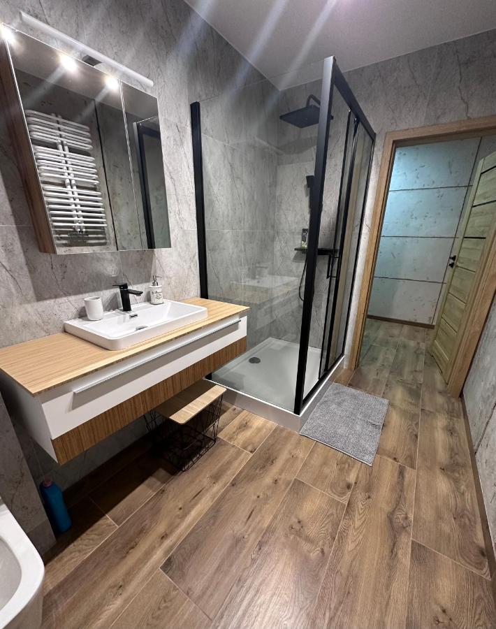 ウストカApartament 11 Listopadaアパートメント エクステリア 写真