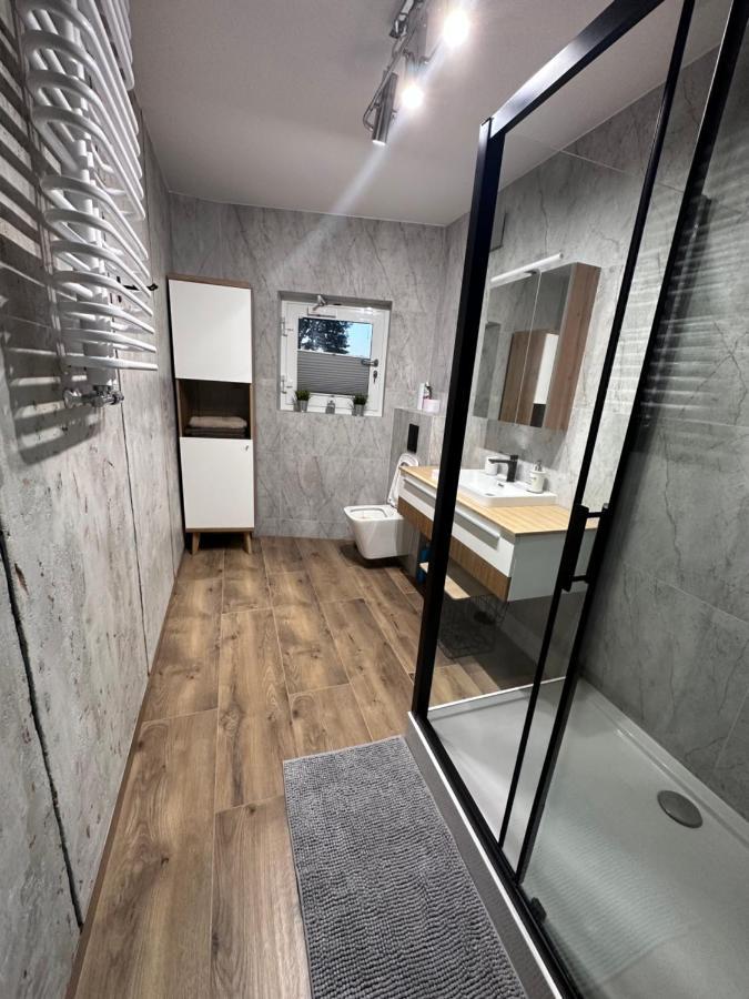 ウストカApartament 11 Listopadaアパートメント エクステリア 写真